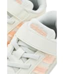 adidas Kids Grand Court 3.0 Elastic Lace Shoes (Little Kid) — vista 3