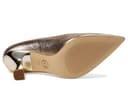 MICHAEL Michael Kors Clara Mid Pump — vista 4