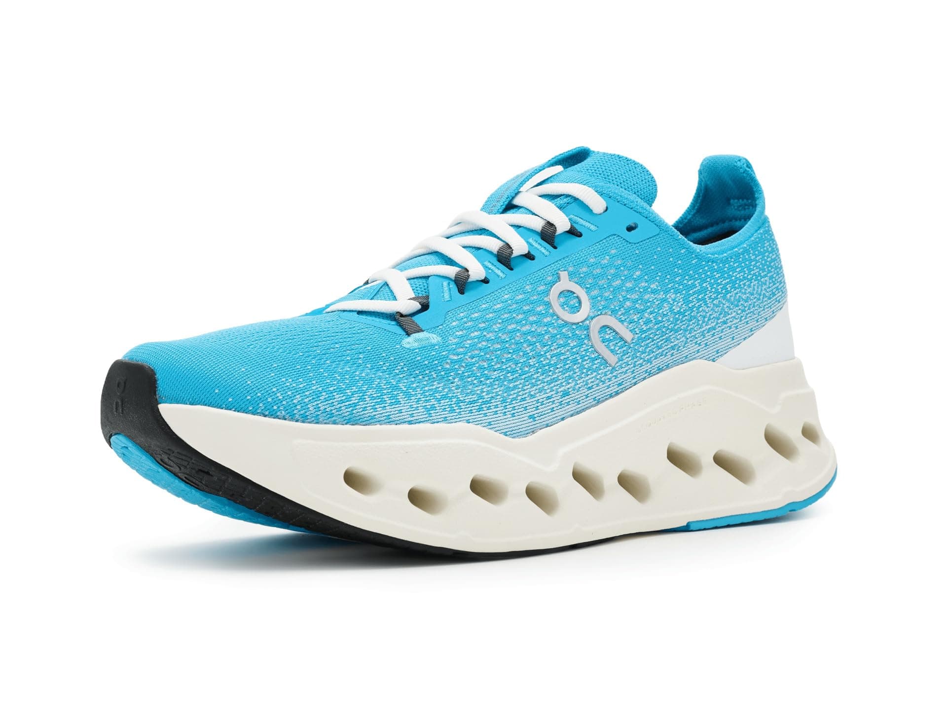 On Cloudsurfer Max — cor Off-white